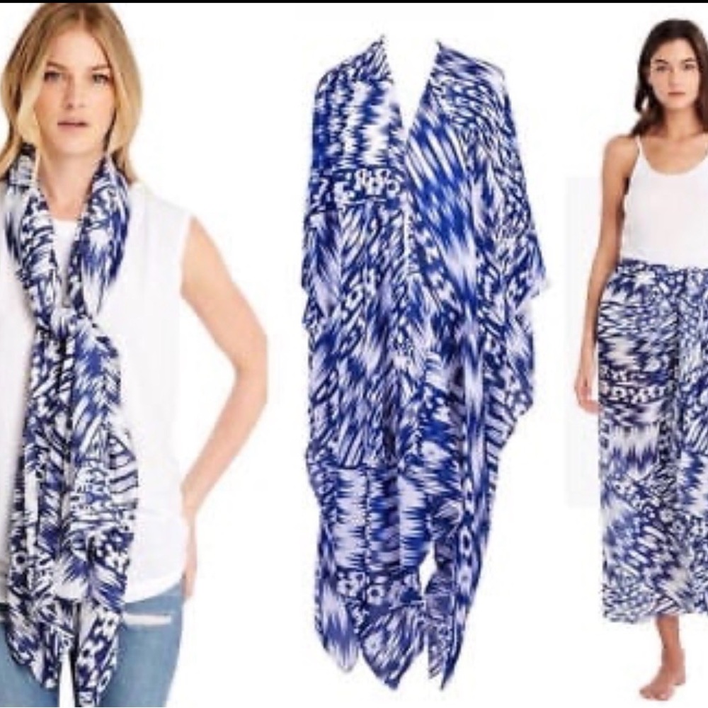 Michael Stars Blue and White Scarf